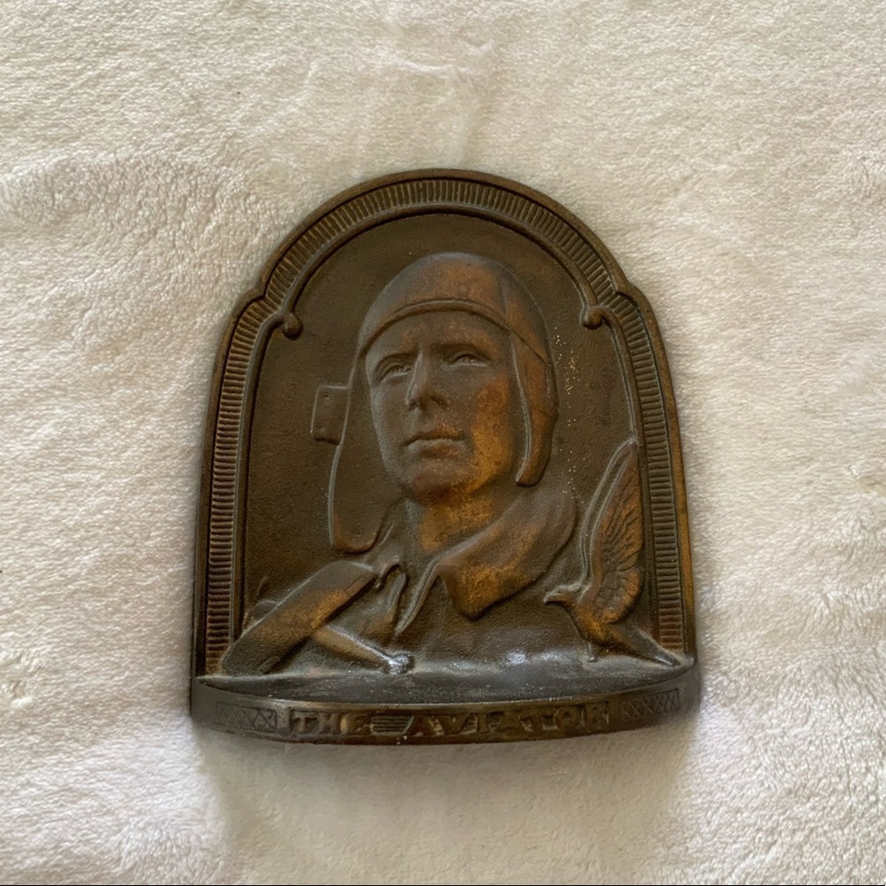 𝅺VINTAGE THE AVIATOR Metal Bookend Charles Lindbergh dated 1929